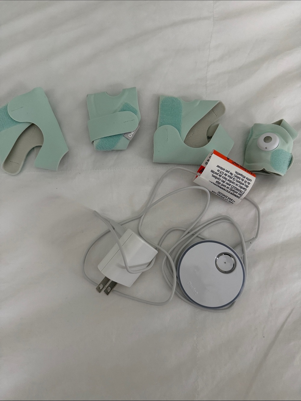 Kids Mint Green Protective Wrist and Finger Pads with Charger